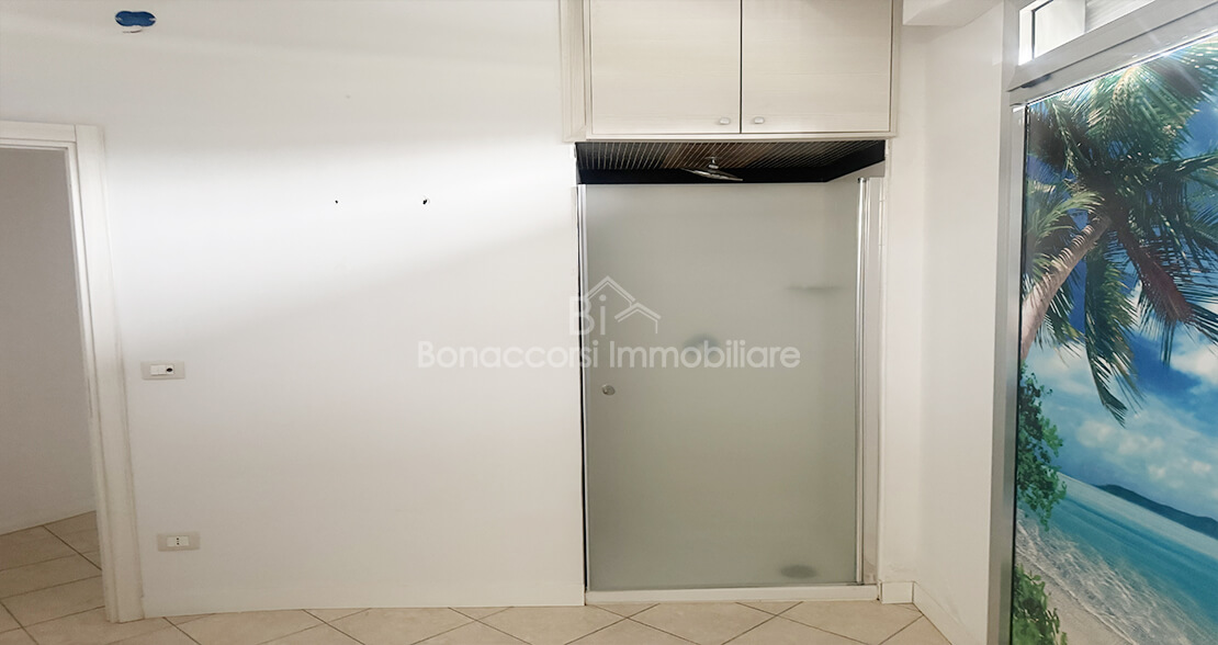 AFFITTO LOCALE COMMERCIALE - Foto #13
