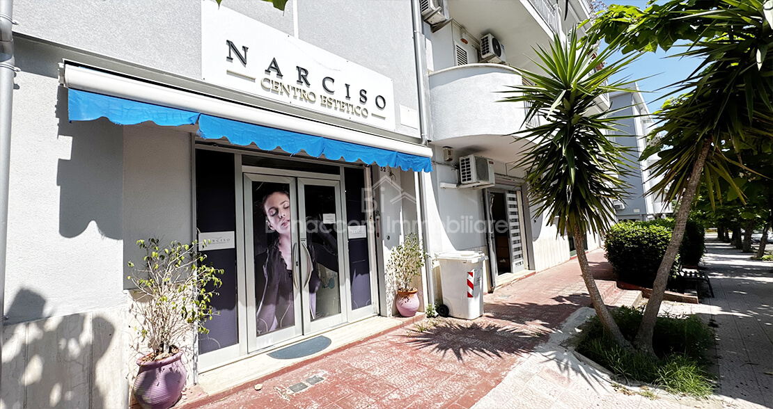 LOCALE COMMERCIALE IN AFFITTO - Foto #2