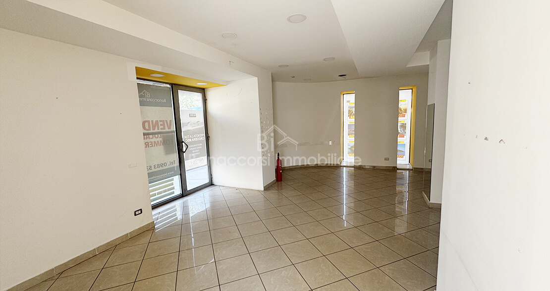 LOCALE COMMERCIALE IN VENDITA - Foto #5