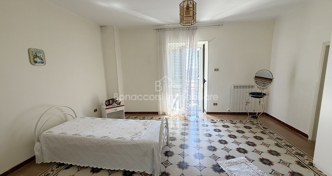 PALAZZINA  NEL CENTRO STORICO - Foto #18