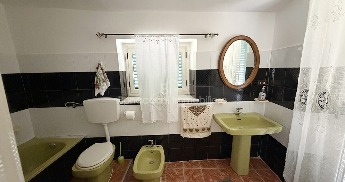 PALAZZINA  NEL CENTRO STORICO - Foto #20