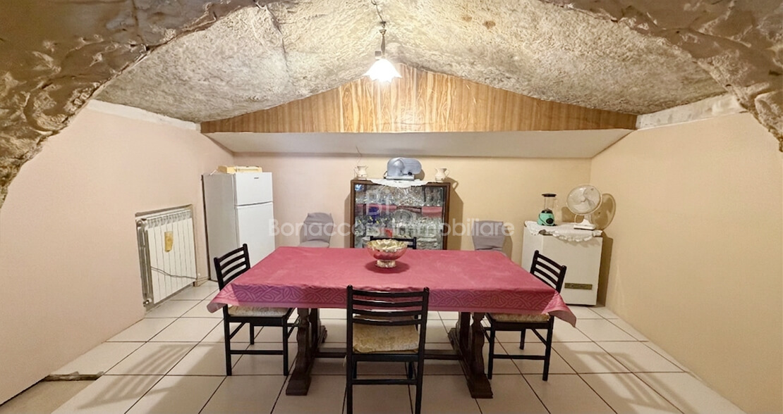 PALAZZINA  NEL CENTRO STORICO - Foto #6