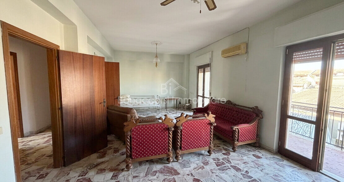 APPARTAMENTO IN VENDITA CON GARAGE - Foto #4