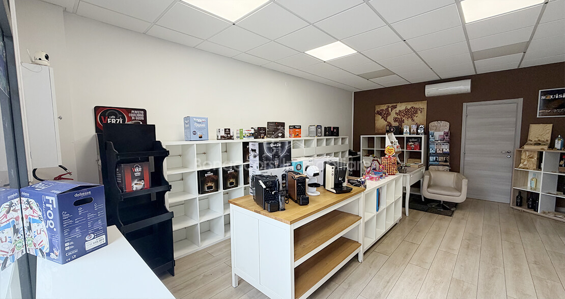 ATTIVITA' COMMERCIALE - Foto #4